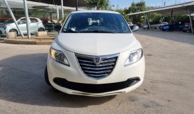 Vehicle Image Vehicle Image
